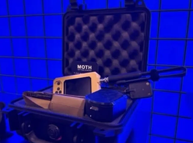 MOTH spectrum analyzer kit with antennas, battery modules and vest pouch packed in a protective case